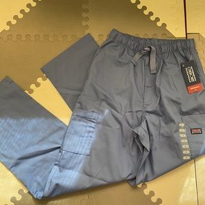 NWT men’s medical/surgical cargo scrub (Cherokee size S but more like M)